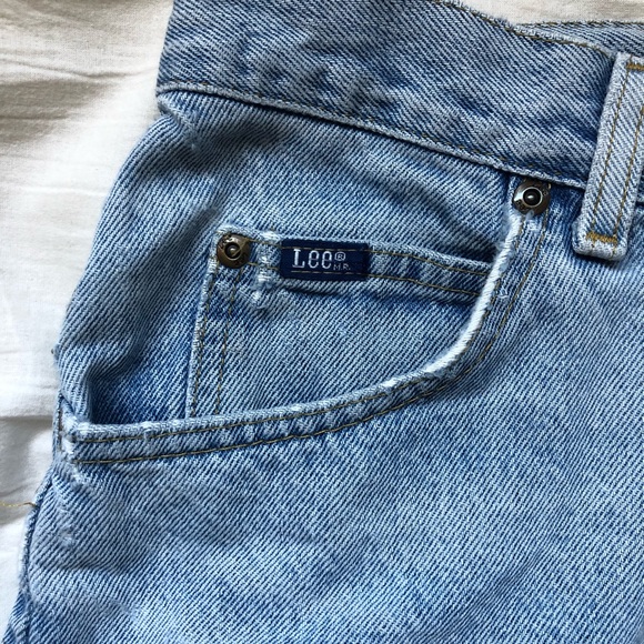 Lee Vintage Jean Shorts - Picture 3 of 3